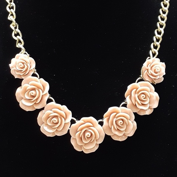 Rose gold necklace - Picture 2 of 5